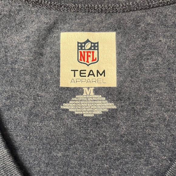 Chicago Bears V Neck Tee by NFL Team Apparel EUC - Picture 4 of 4